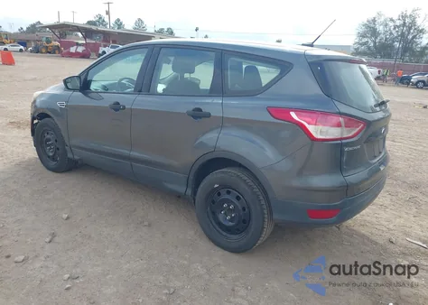 2016 Ford Escape S z USA, uszkodzony, nr VIN 1FMCU0F74GUB37107